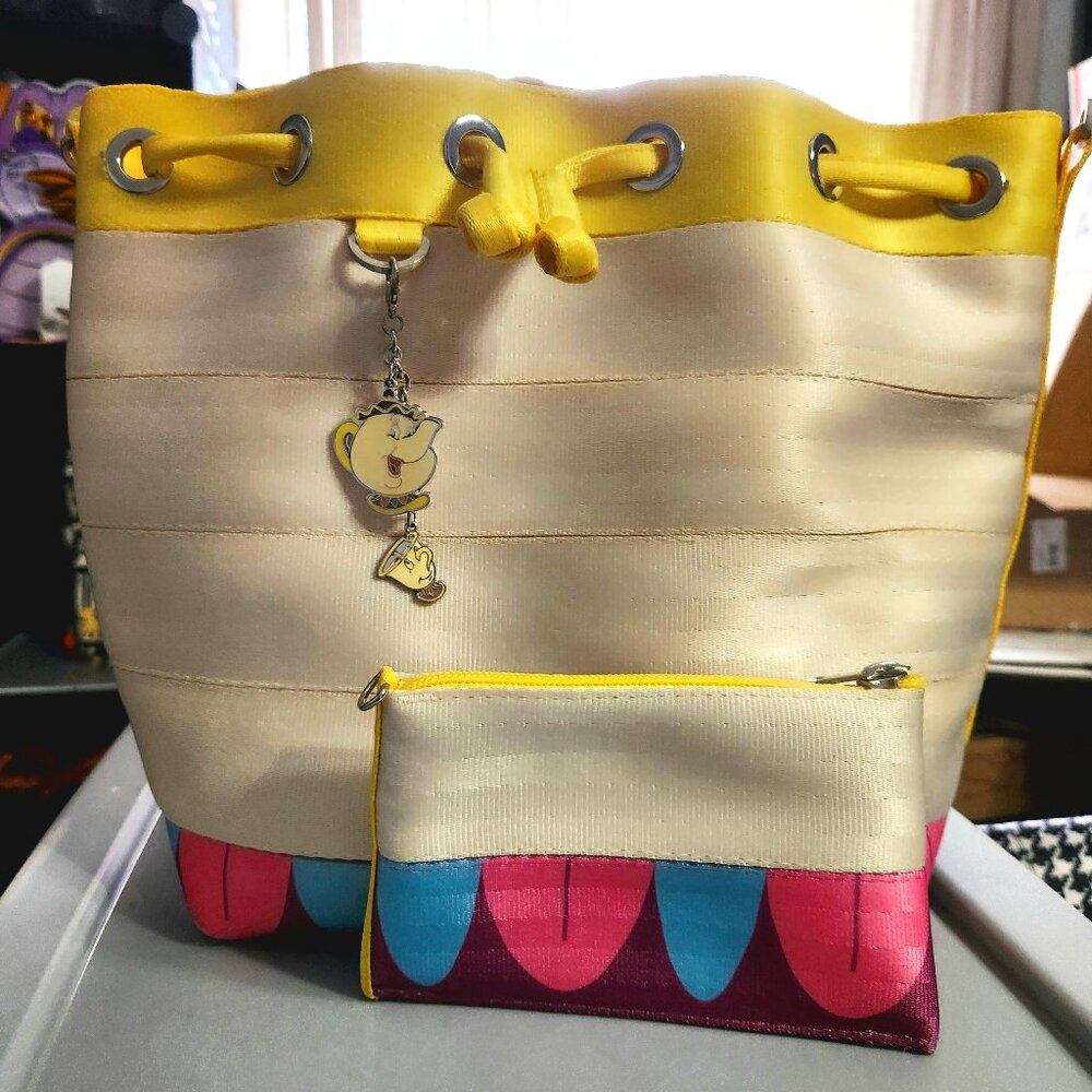 Harveys Disney Beauty and the Beast Mrs Potts Park Hopper & Coin Purse